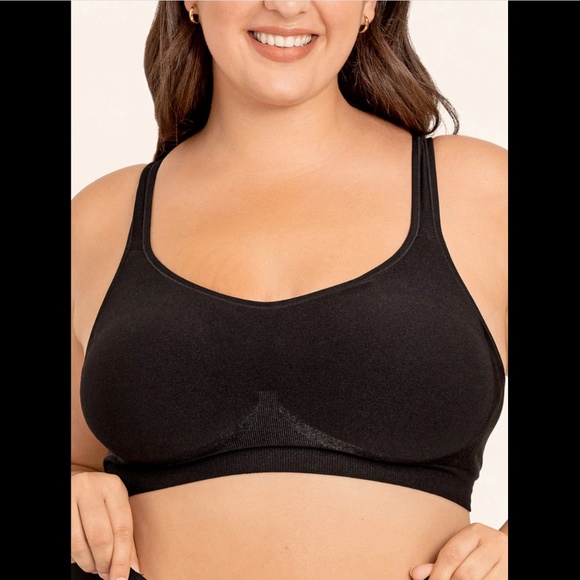NWT TrueKind [ Medium ] Daily Comfort Wireless Shaper Bra in‎ Black